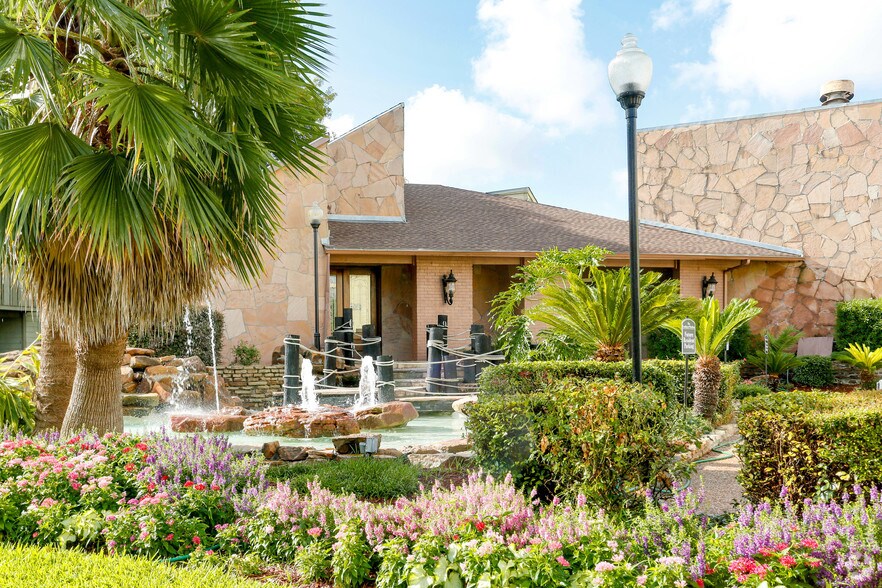 The Landing at Westchase Rentals Houston, TX