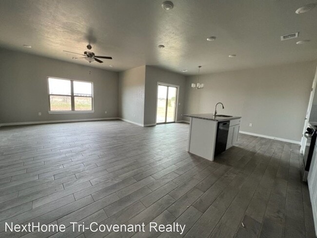 Building Photo - 3 br, 2 bath House - 1509 SW Heatherbrook Way
