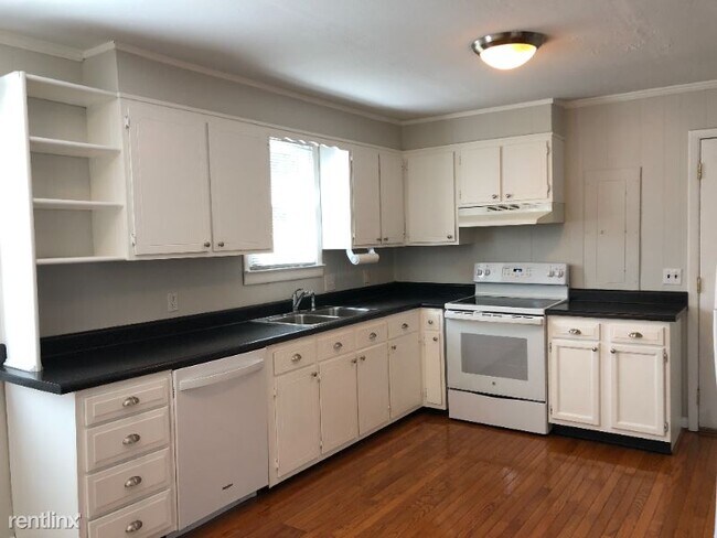 Foto del edificio - 3 br, 1.5 bath House - 4600 Utah Ave