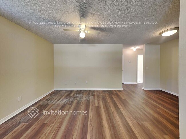 Foto del edificio - 5857 79th Ave