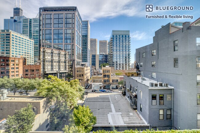 Building Photo - 165 N Des Plaines St