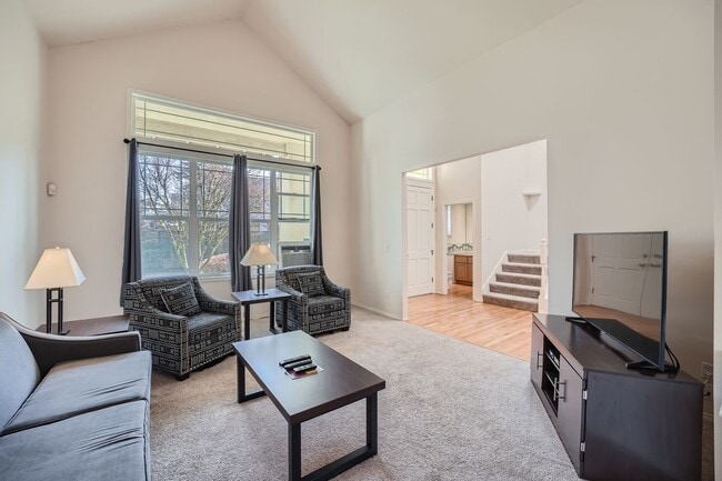 Building Photo - Step into comfort and convenience, rare re...