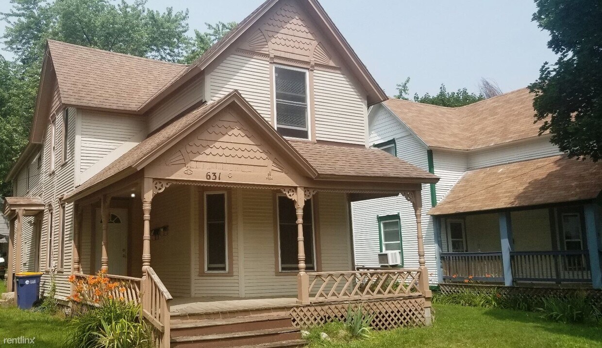 Primary Photo - 631 Prospect Ave NE