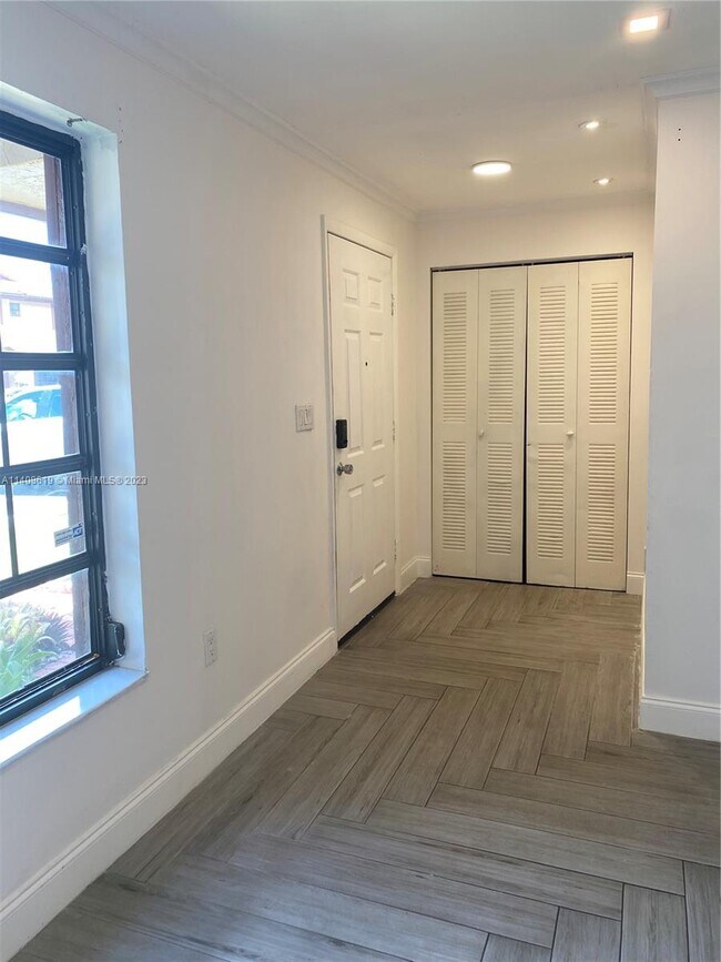 Foto del edificio - 6022 SW 133rd Ct