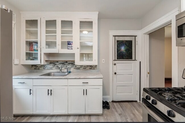 Foto del edificio - 10310 Adelaide Ave