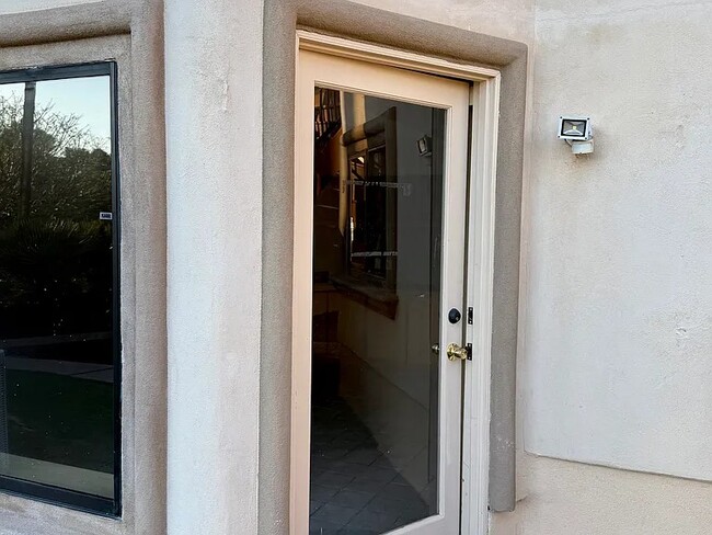 Foto del edificio - 13114 Polvera Ave