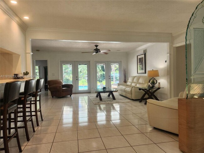 Building Photo - 1229 Jefferson St