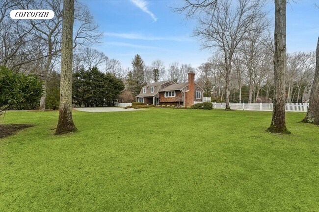 Foto del edificio - 44 Midhampton Ave