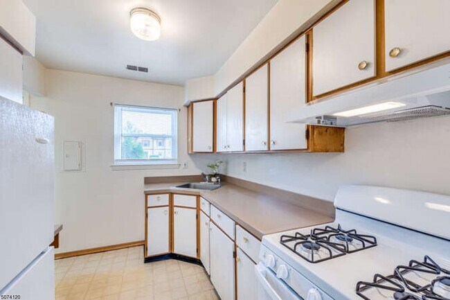 Foto del edificio - 114 Redbud Rd