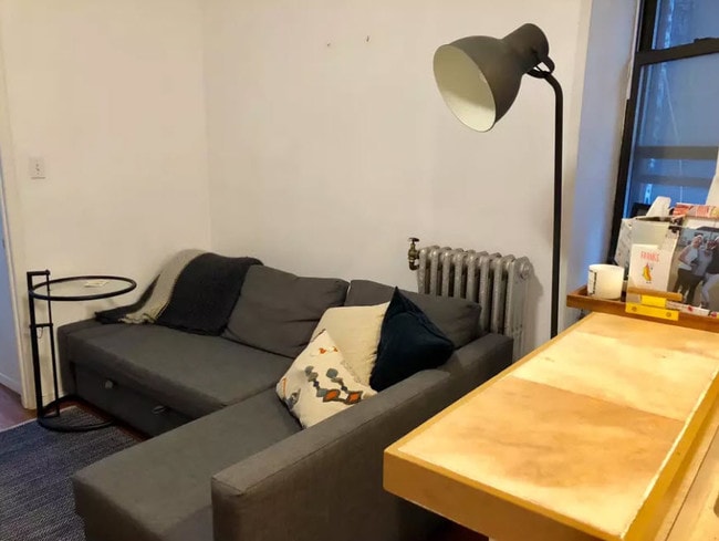 Foto del edificio - 331 E 50th St