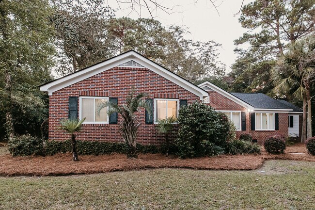 Foto del edificio - 944 Lakeview Dr