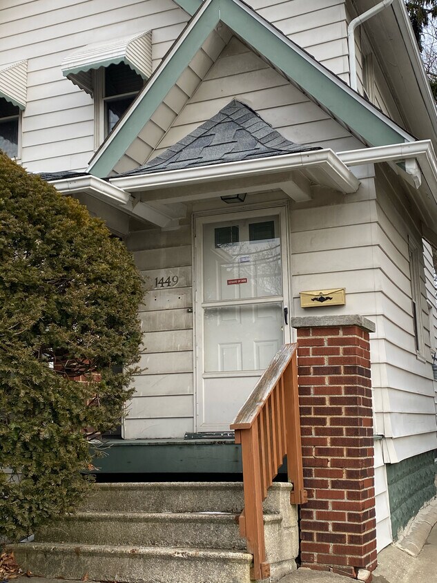 1449 Brown St, Akron, OH 44301 House Rental in Akron, OH