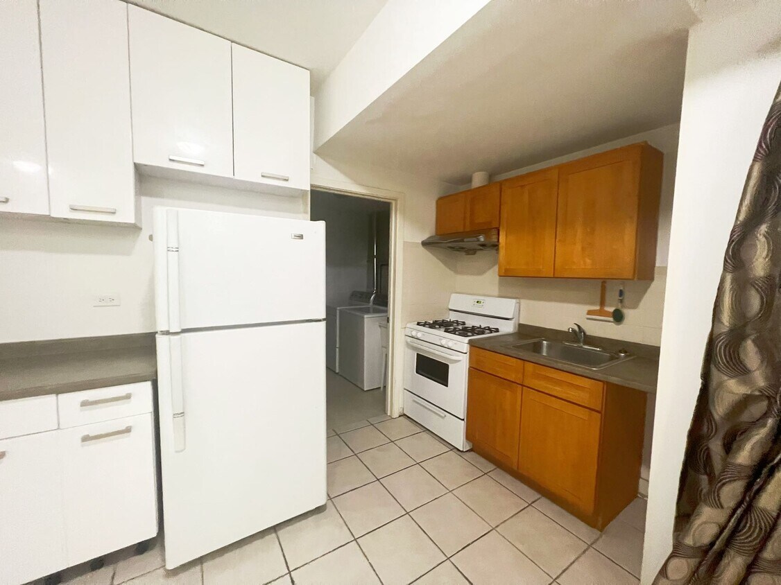 Foto del edificio - 705 W 31st St