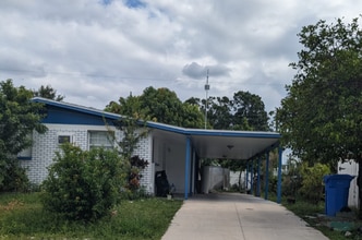 Building Photo - 4823 W Minnehaha St