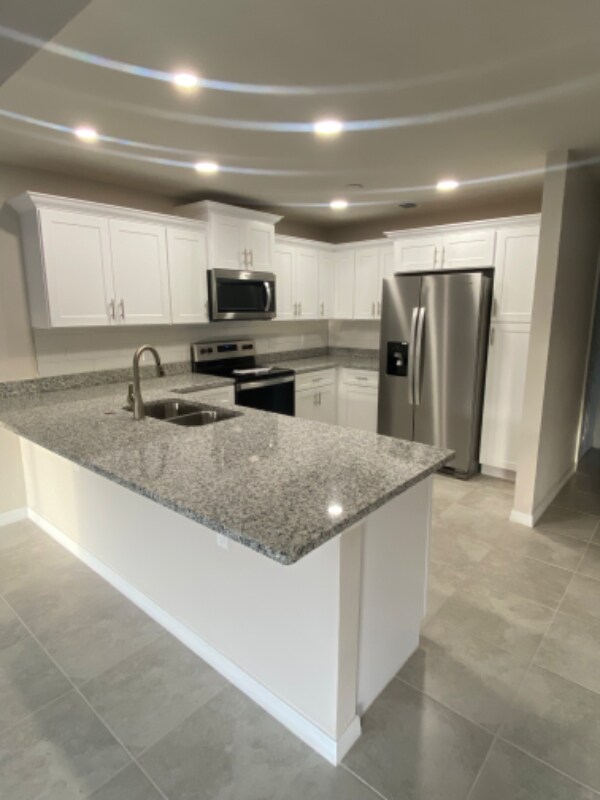 Foto del edificio - 17327 Birchwood Ln