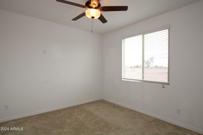 Building Photo - 5015 N 79th Ln