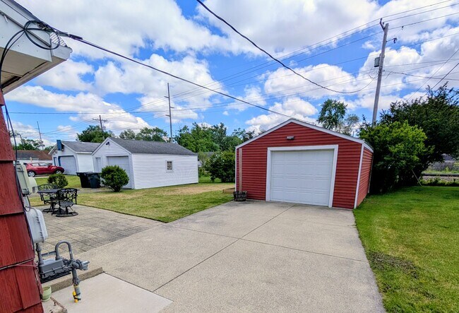 Foto del edificio - 3014 Sunnymede Ave
