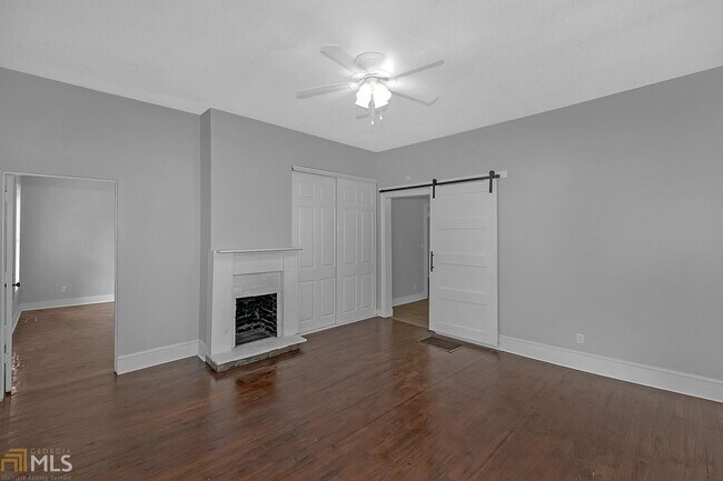 Building Photo - 144 Arnco 4th St