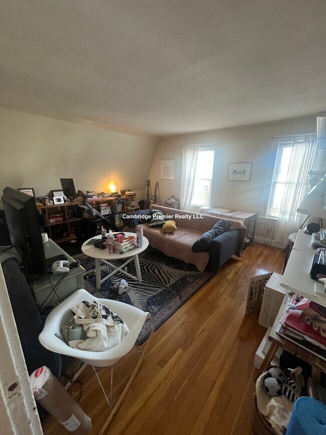 Foto del edificio - 13 Charnwood Rd