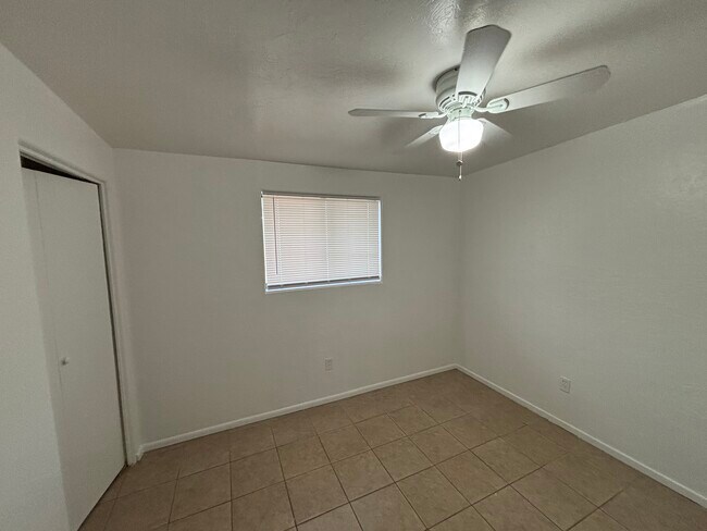 Foto del edificio - 6661 W Camino Pizarro