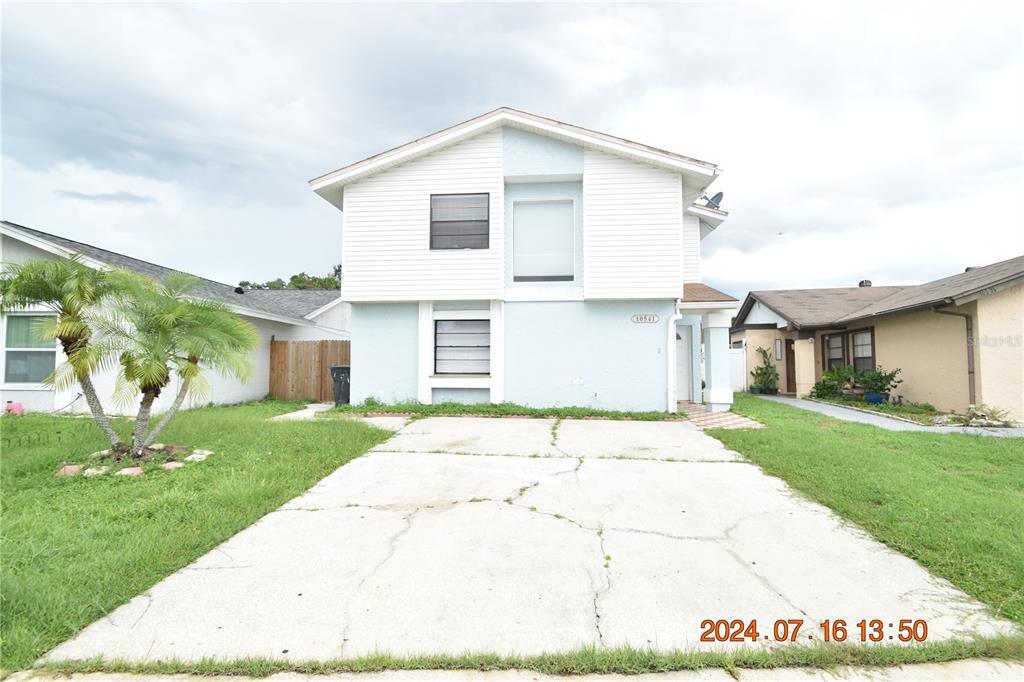 Foto principal - 10541 Parkcrest Dr