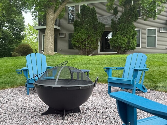 Community Firepit Circle - High Point Commons Apartments