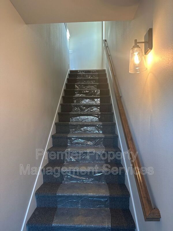 Foto del edificio - 6047 Elysian Rd