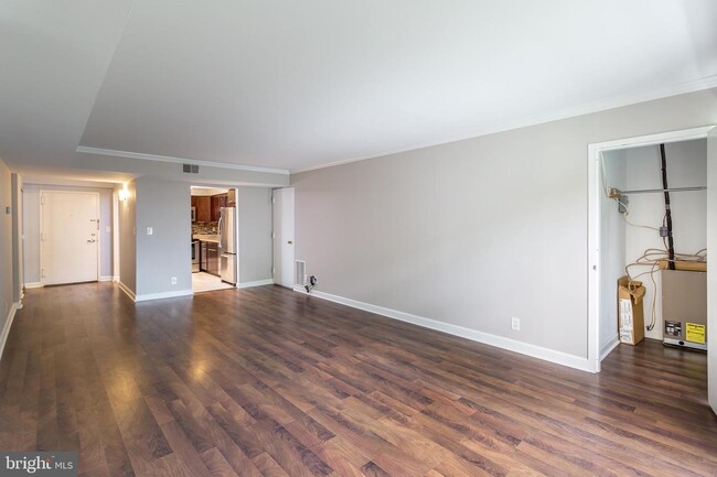 Building Photo - 7621 Tremayne Pl