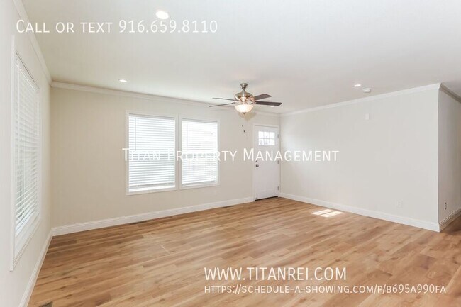 Foto del edificio - 313 Vandenberg Cir