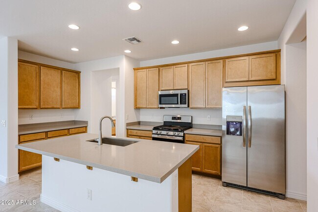 Building Photo - 8857 W Colter St