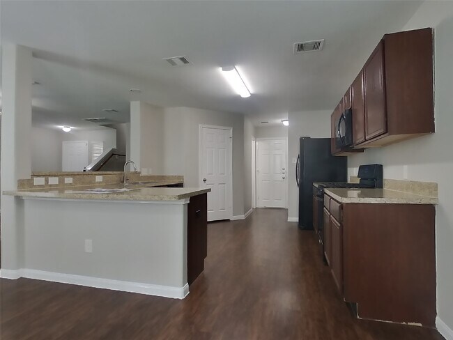 Foto del edificio - 21407 Jamals Way