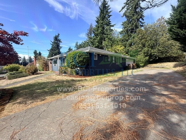 Building Photo - Beautiful Charming 2 bedroom house in Nort...