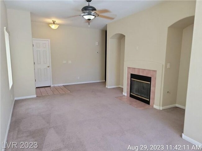 Foto del edificio - COMING SOON - Ready no later than the beginning of February!