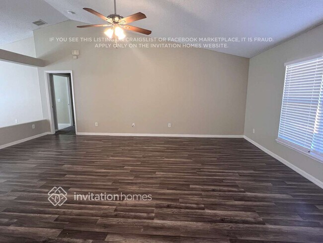 Foto del edificio - 19213 Starry St