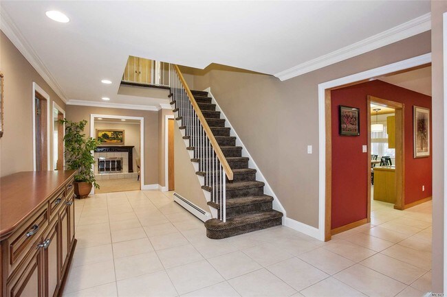 Building Photo - 11 Blaine Pl