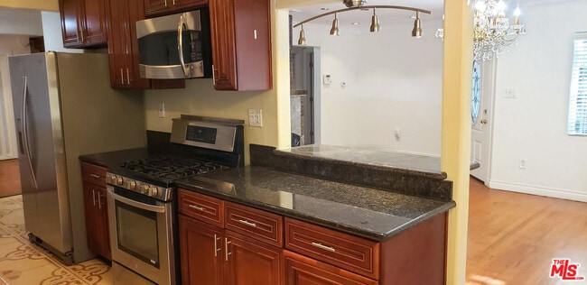 Foto del edificio - 7544 Flight Ave