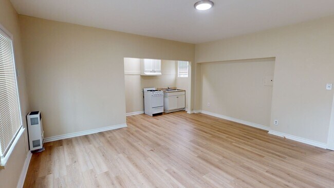 Foto del interior - 405 N Soto St