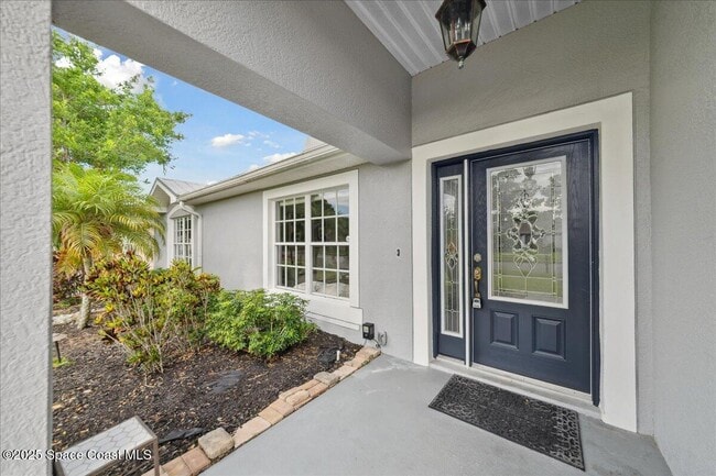 Building Photo - 897 Hunters Creek Dr