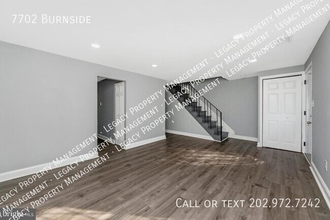 Building Photo - 7702 Burnside-