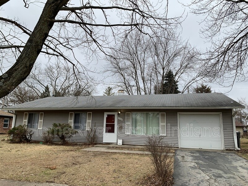 5122 Thrush Dr, Indianapolis, IN 46224 House Rental in Indianapolis