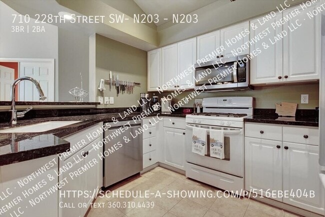 Building Photo - 710 228th St SW