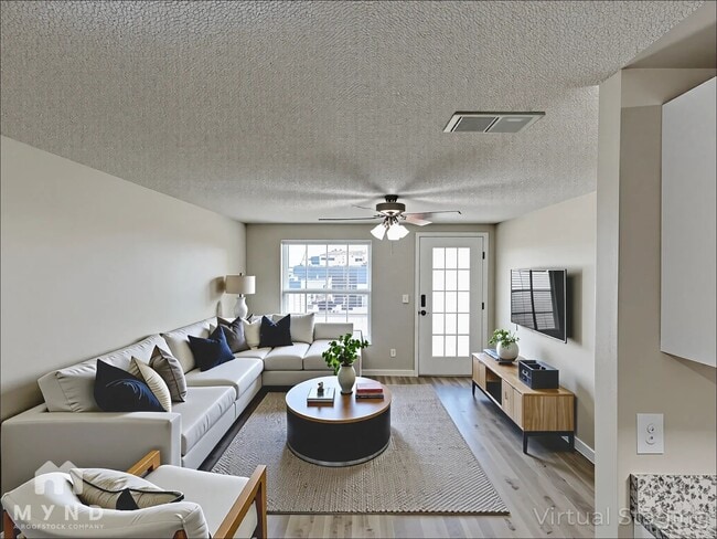 Foto del edificio - 3612 Wisperbreath Ln