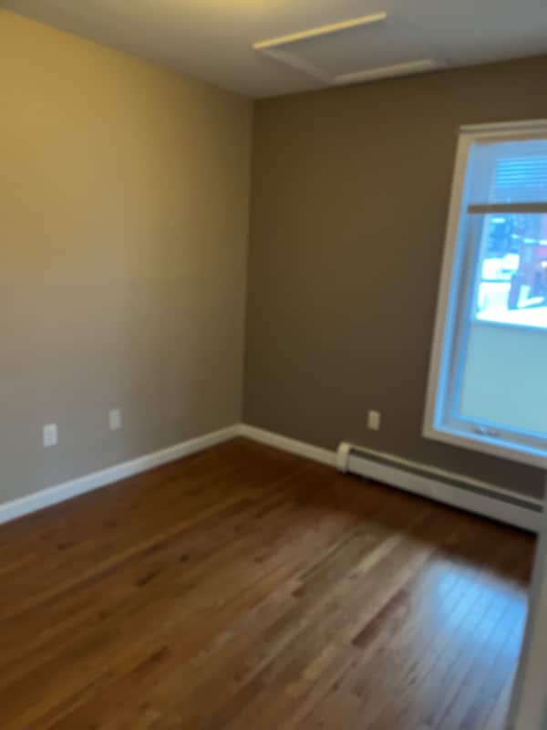 90 Cushing St Unit 5, Berlin, NH 03570 Room for Rent in Berlin, NH