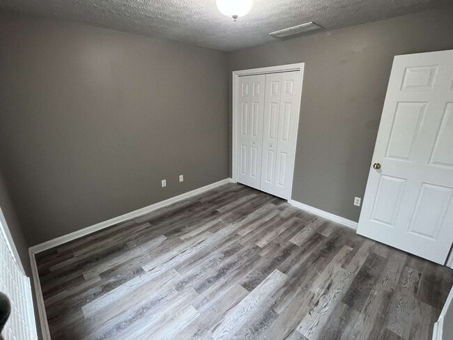 Building Photo - 3055 Stirrup Loop