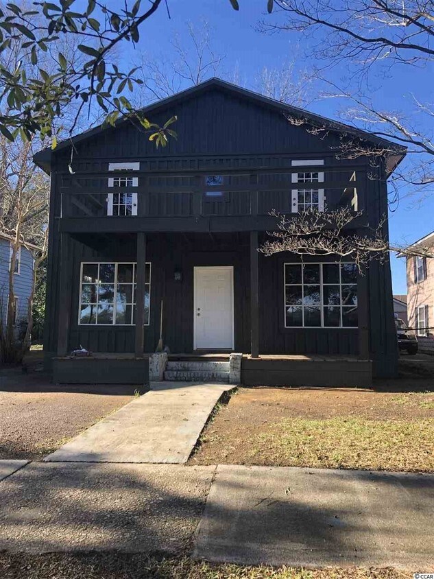 Primary Photo - 310 S Kaminski St