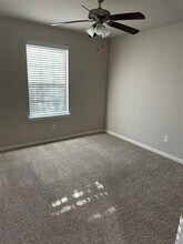 Building Photo - 2128 Del Mar Dr