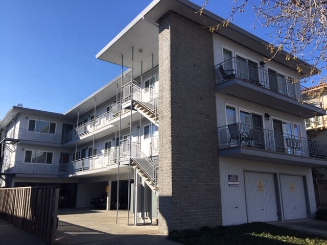 Building Front - 1133 Paloma Ave