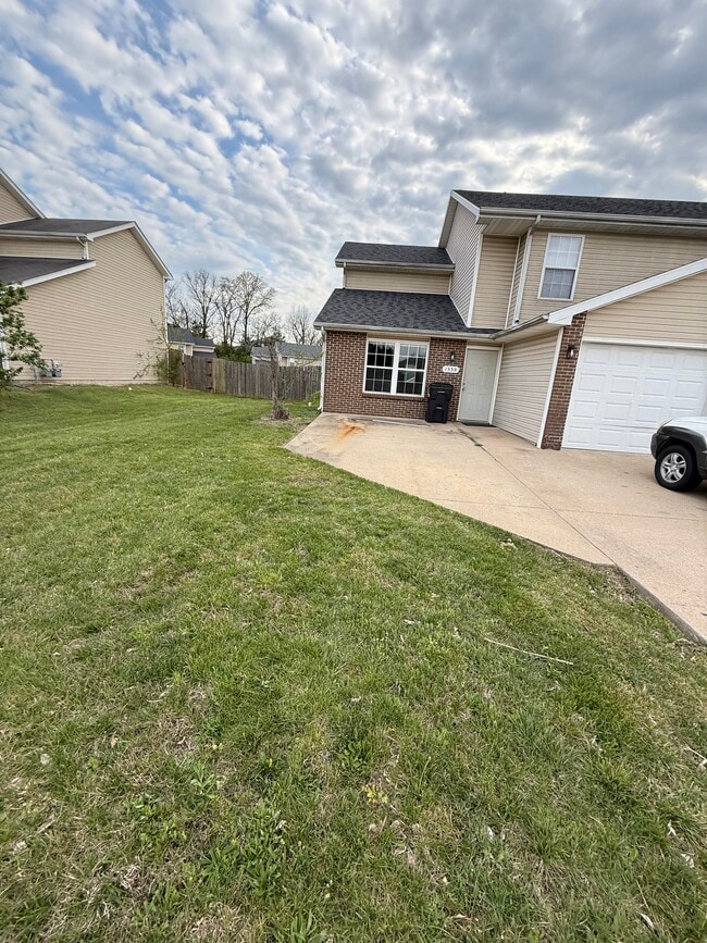 Building Photo - 1530 Citadel Dr
