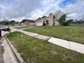 Building Photo - 2003 Ruiz Dr