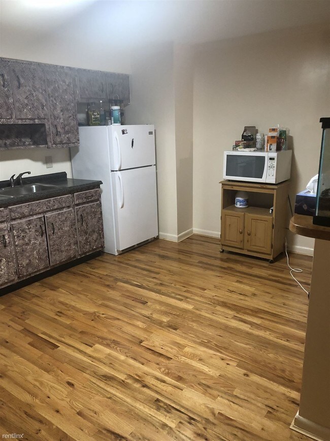 Building Photo - 1 br, 1 bath  - 7150 71st Pl